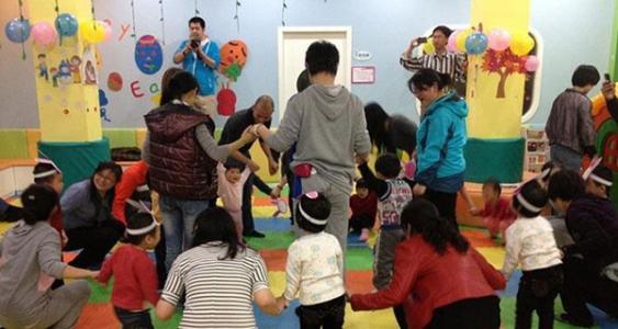 為什么要從小給孩子報讀英語補習(xí)班？有什么好處
