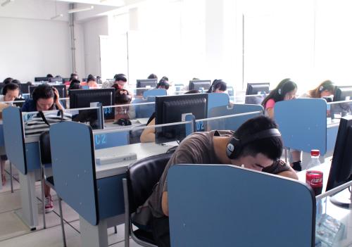 5月17模擬!2018上海中考英語聽力試運行試卷發(fā)布